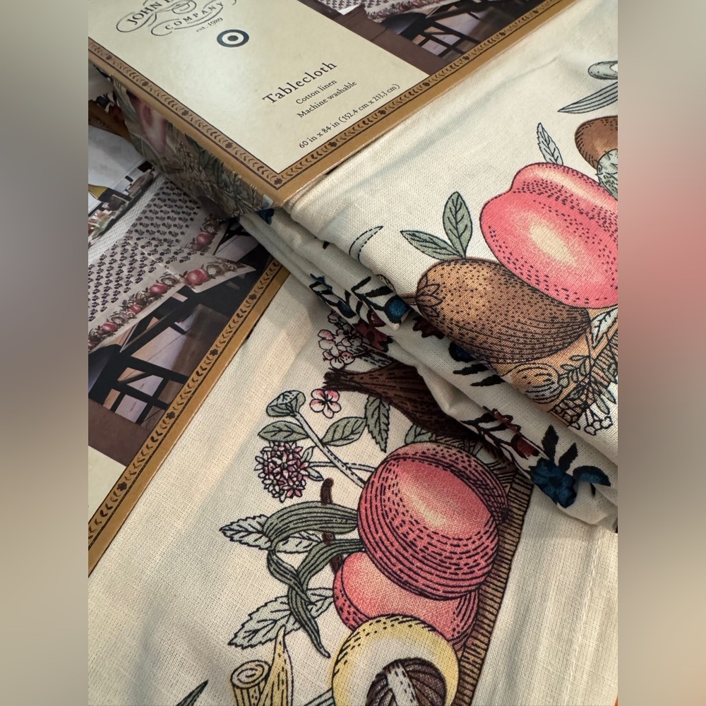 John Derian Thanksgiving table cloth - Picture 11 of 11